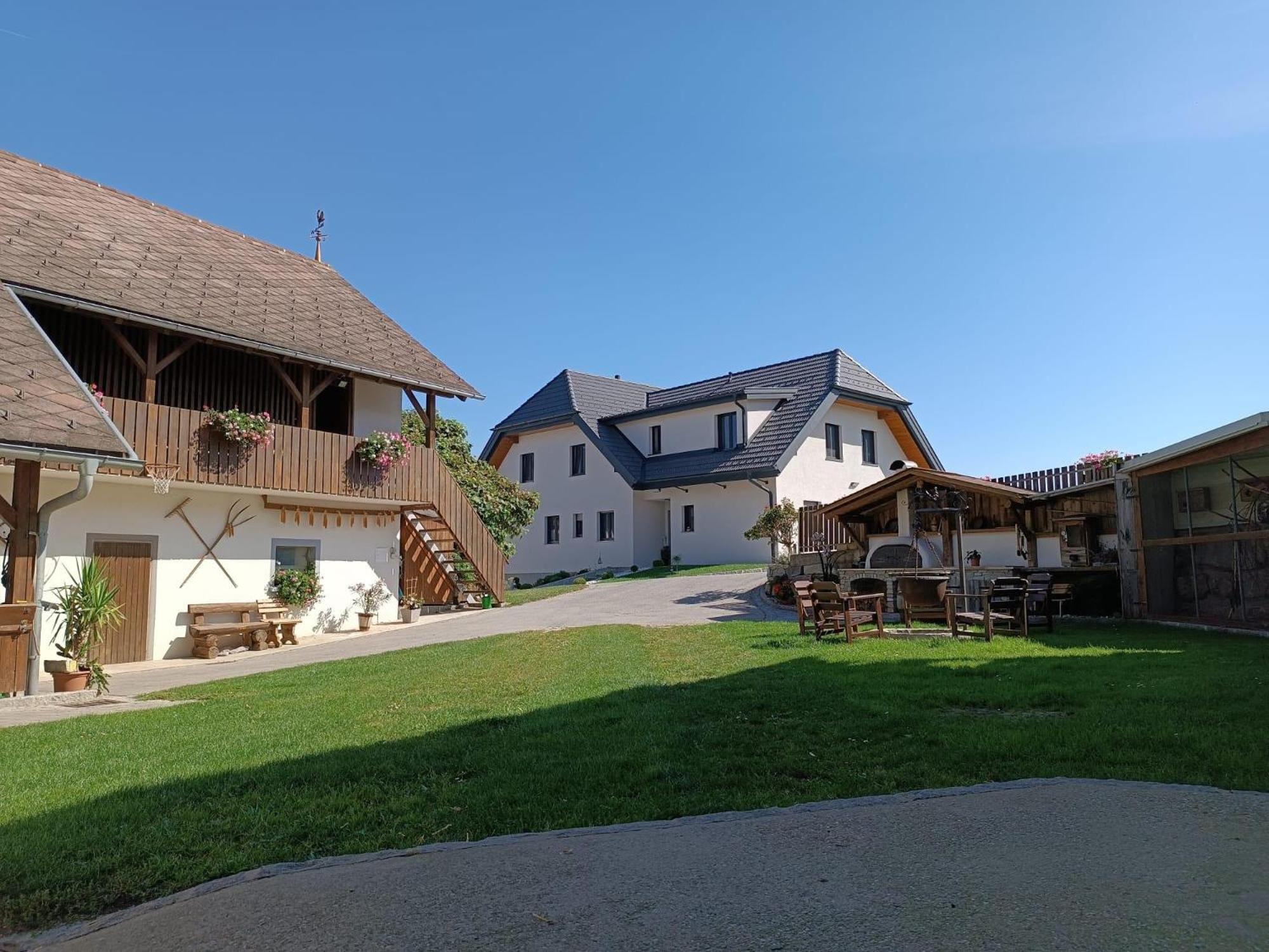 Erlebnishof Koenig-Kober Villa Poellau Exterior foto
